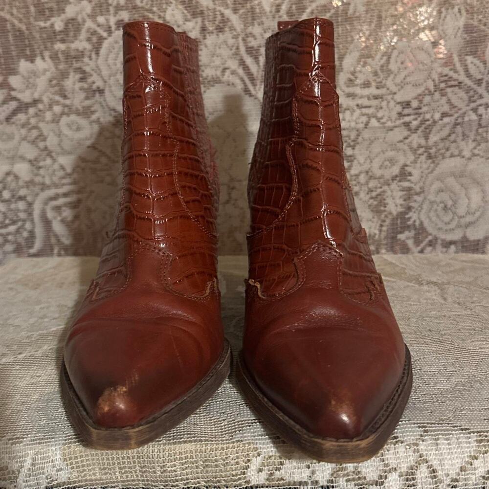 The ultimate statement boots - Picture 5 of 7